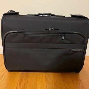 Briggs & Riley Baseline-Softside Carry-On 2-Wheel Garment Bag, Black